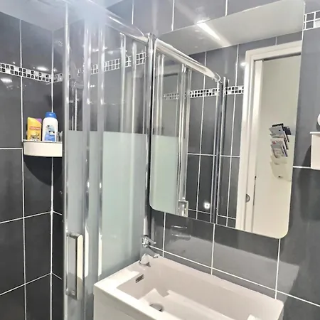 A Unique Duplex In The Heart Of Montorgueil *